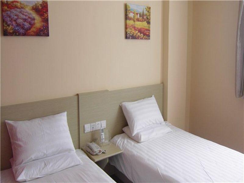 Hanting Express Sanya The First Market Branch Hotel Exterior foto
